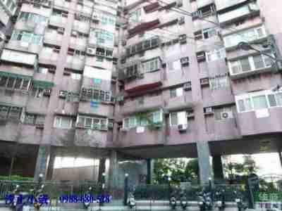 售人情味小鎮大套房~汐止小戴電梯大樓788萬